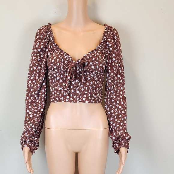 L.A Hearts Pacsun Brown Floral Long Sleeve Crop Top - Picture 4 of 13
